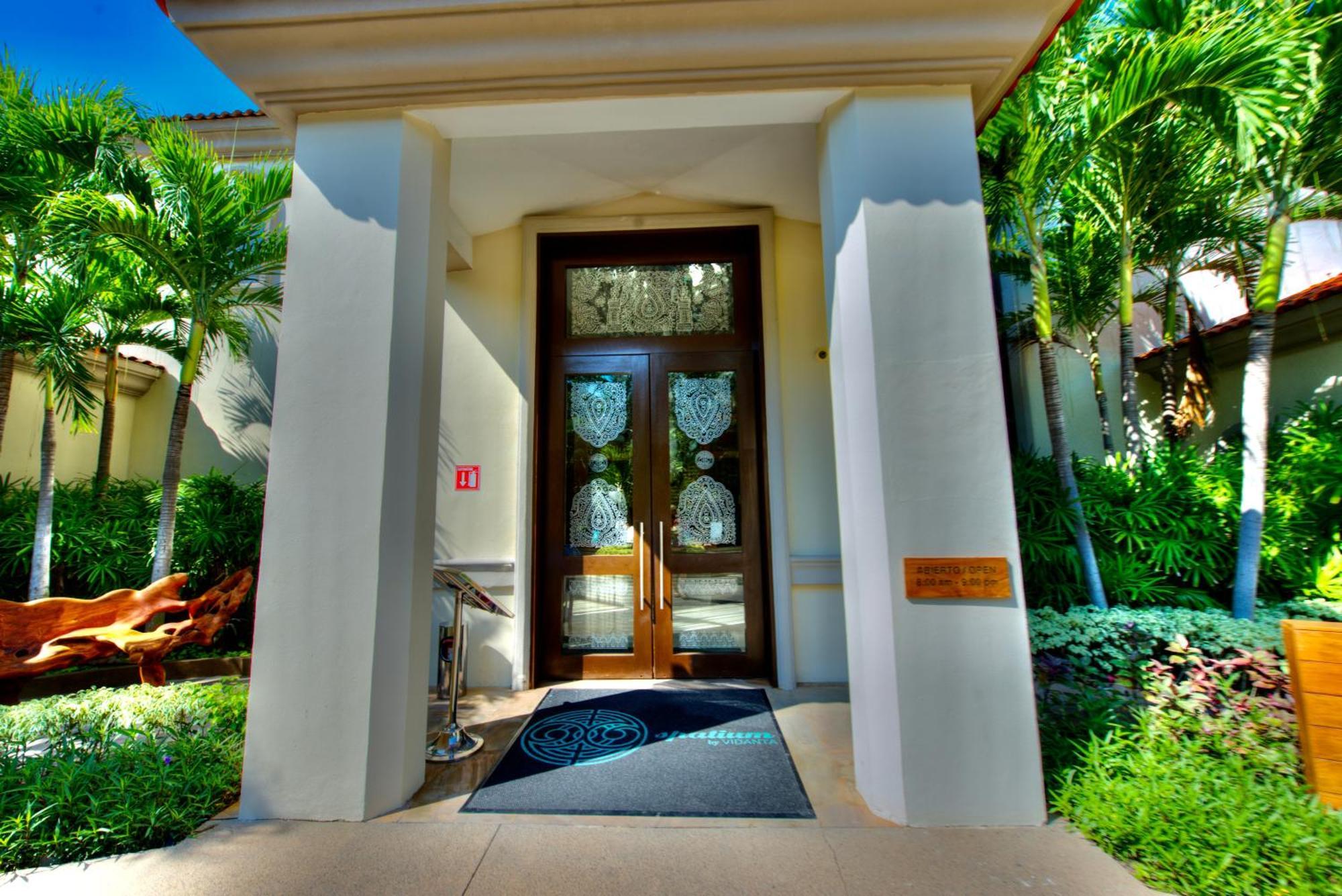Grand Luxxe Two Bedroom Suite - ヌエボ・バジャルタ エクステリア 写真